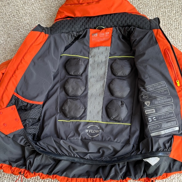 Small UNISEX Helly Hanson Insulated Ski Jacket - like new - Picture 2 of 8